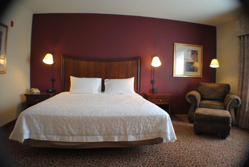 Hampton Inn Murphy Quarto foto